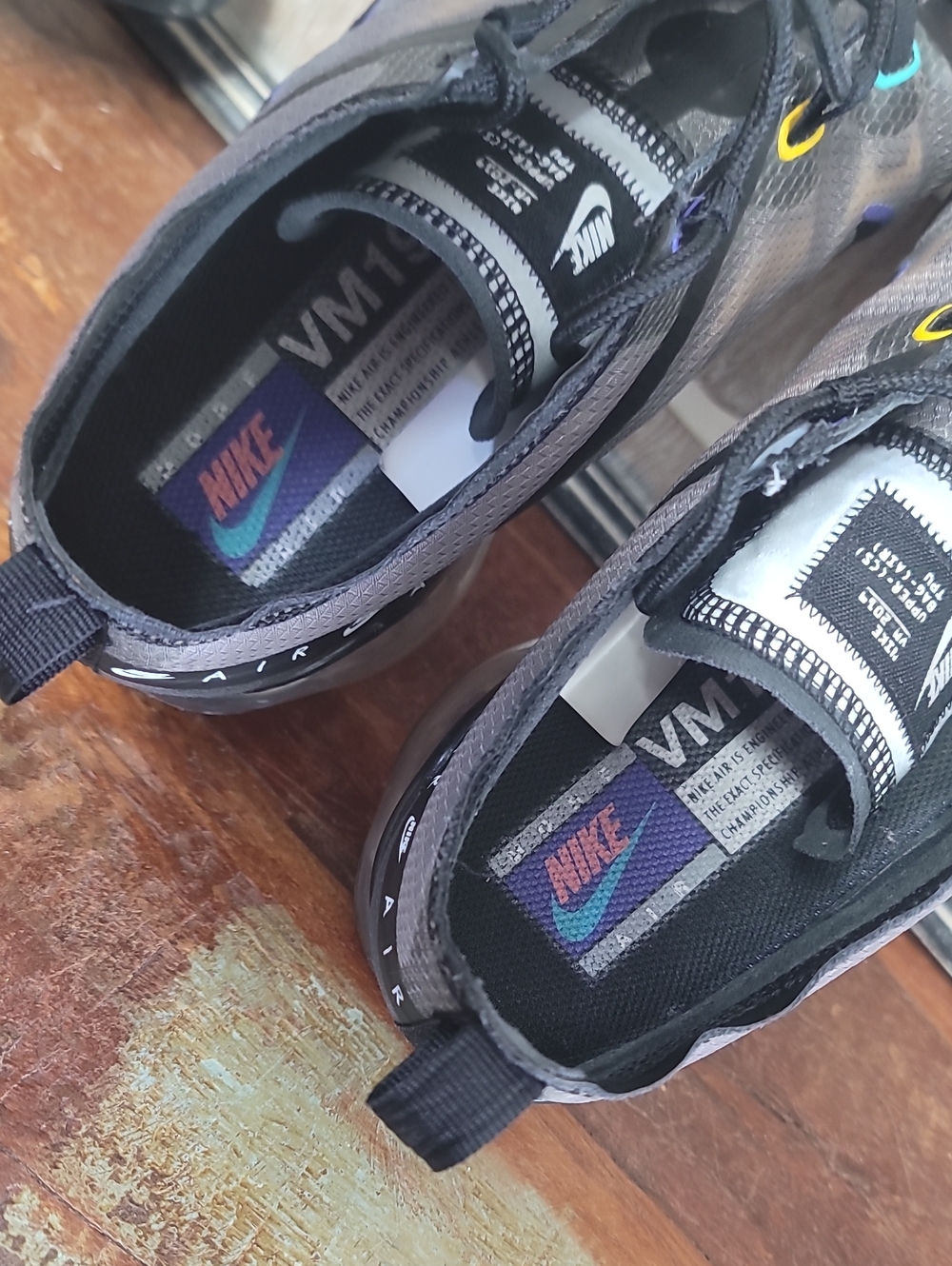 Nike Air VaporMax 2019 SE 'Wind Breaker' Mens 10.5 Good Condition Fast Shipping - Picture 7 of 16